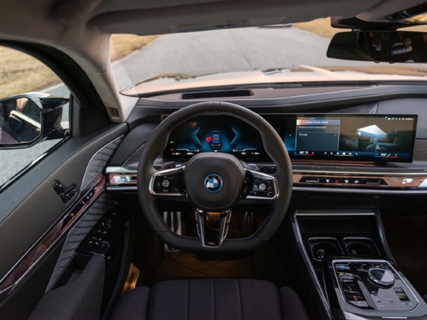 寶馬最貴電動轎車！全新BMW i7 M70上市：起售價263萬元