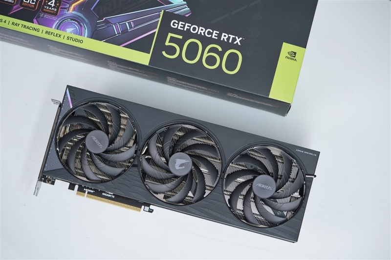 技嘉RTX 5060小雕首發評測：超越RTX 4060 Ti！2K也有一戰之力