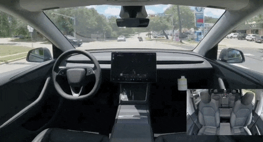 特斯拉「外賣式」交車：APP下單 全無人駕駛到家門