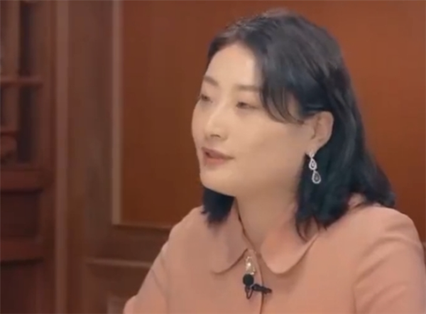 作家馮唐談宗馥莉：把《孫子兵法》用到了極致