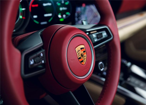 危險訊號！俄羅斯數百輛保時捷突然被鎖死 自主可控有多重要