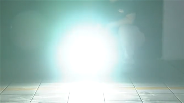 強光刺客有治了!上海嚴查電動車頭燈改裝 最高罰200