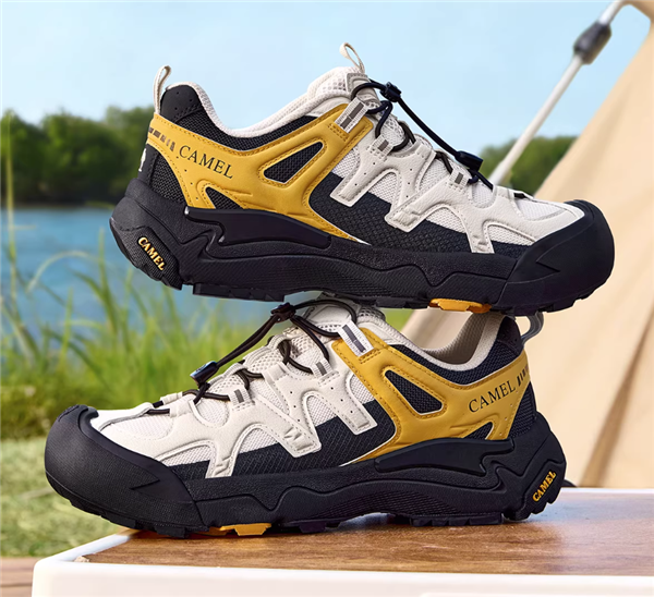 24款可選：駱駝雲山2代徒步鞋152元大促 吊牌879元